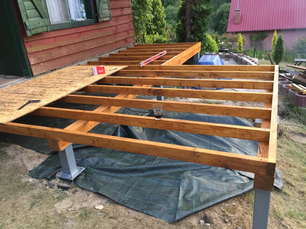 Stelaż tarasu drewnianego